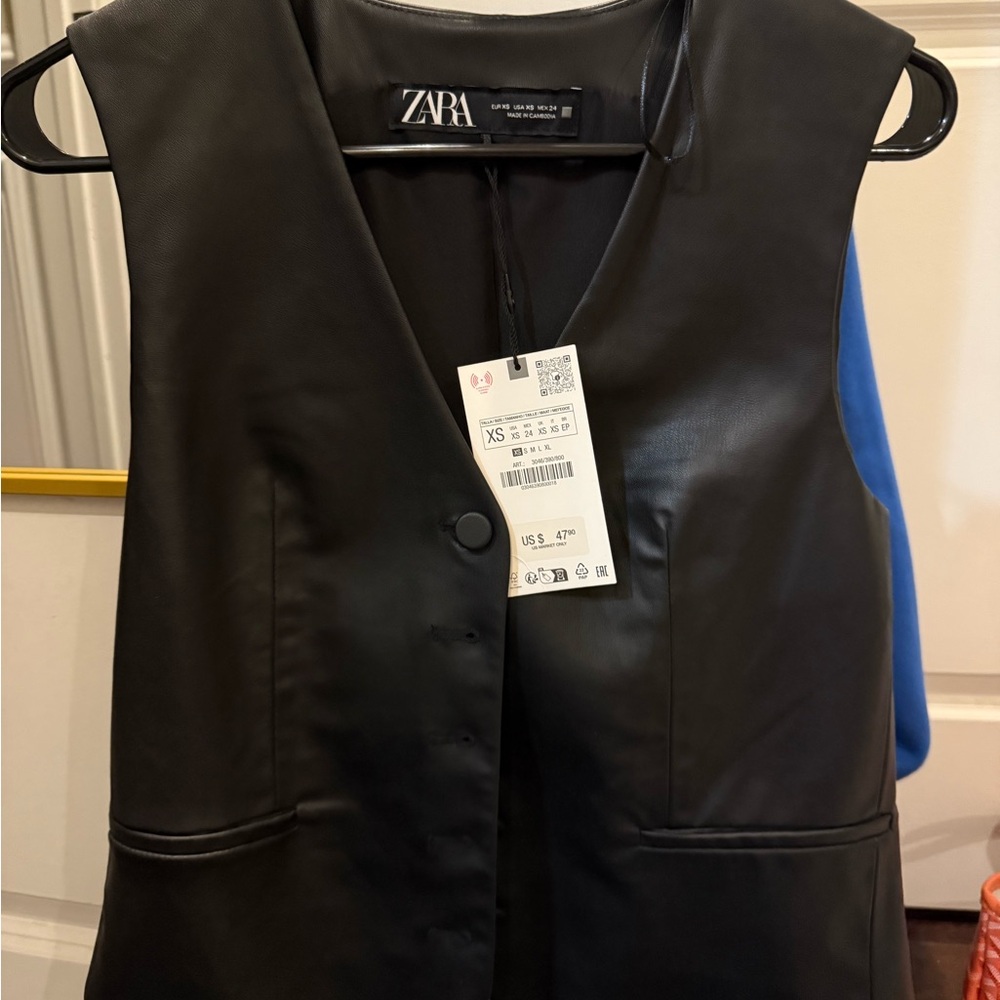 Zara Women's Faux Leather Black Vest